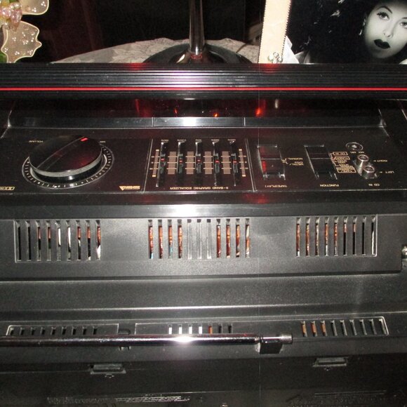 JVC Portable Component System/PC-V77 - Picture 8 of 16